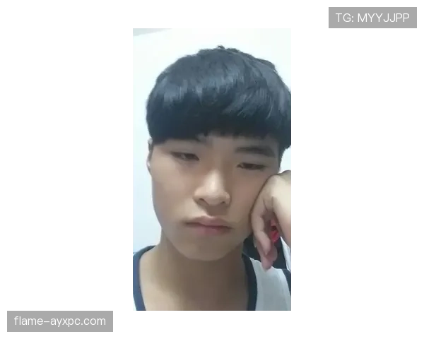孙准浩平时像个板着脸的班长,比赛里又像开挂的影帝,私底下那套消费观看完怀疑人生 孙准浩平时像个板着脸的班长,比赛里又像开挂的影帝,私底下那套消费观看完怀疑人生